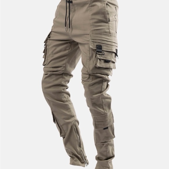 Men's Stylish taupe Cargo Pants - Picture 5 of 5